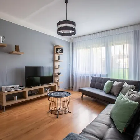 Center Apartment *